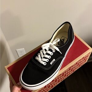 Vans Black Canvas Low-Top